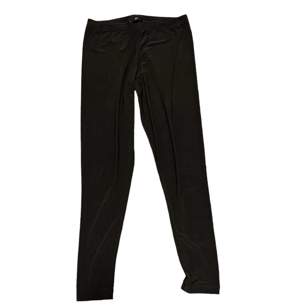 Sun Kim silky black skinny pant.
Size S. EUC